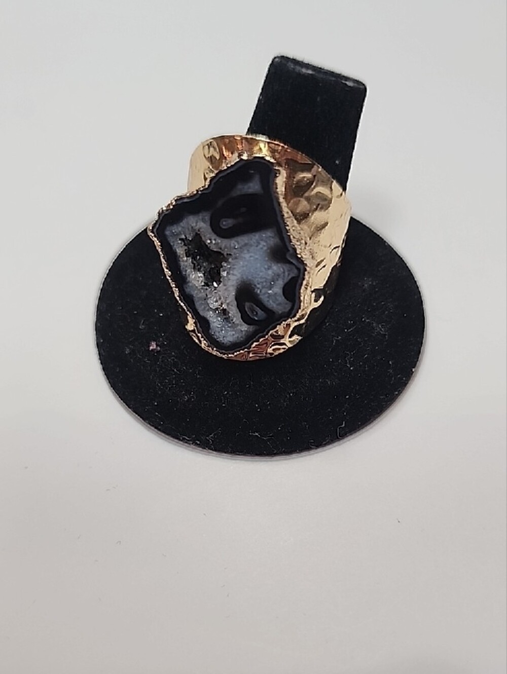 Women’s Black Filigree Earrings & Gold Black Stone Ring Set